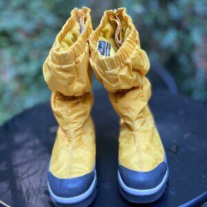 Stella McCartney for Adidas, Snowboots , never worn